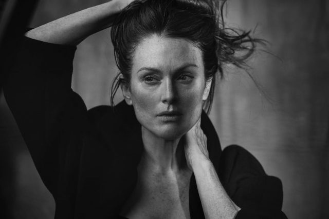 Julianne Moore per Pirelli - dall'instagram del fotografo @therealpeterlindbergh