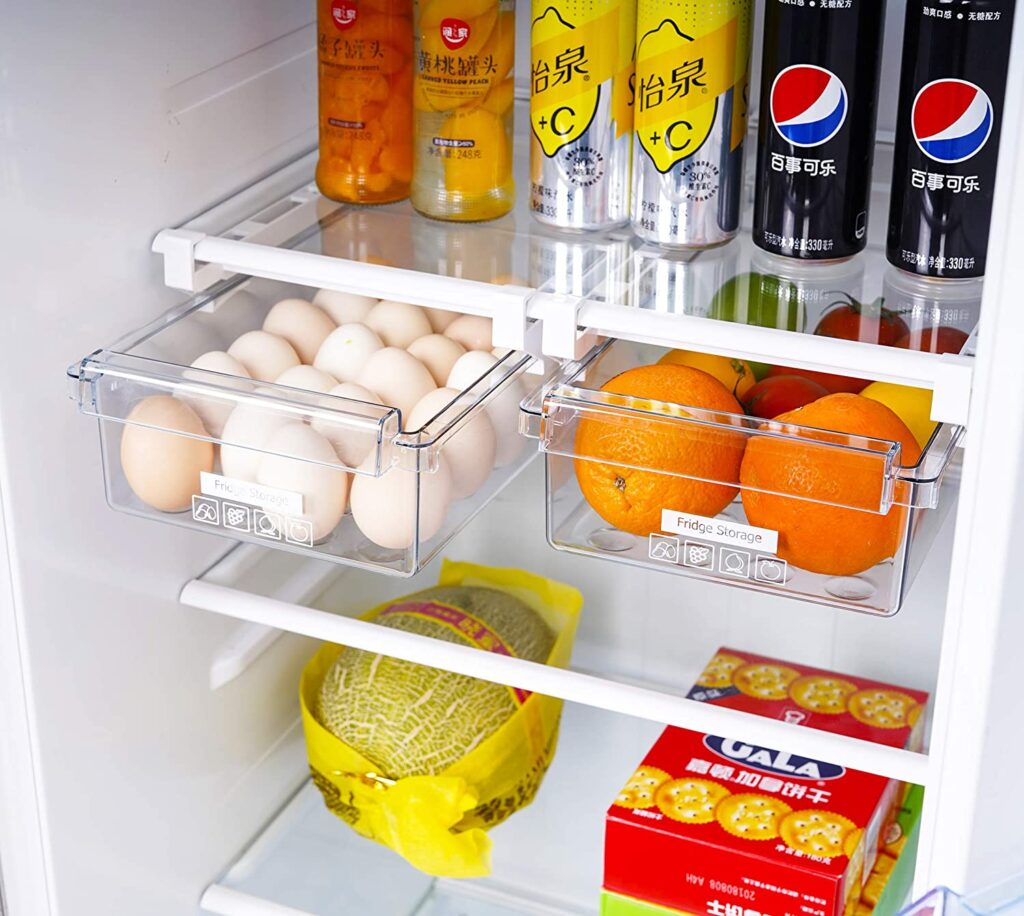 organizzare lo spazio in cucina e nel frigo con i cassetti estraibili